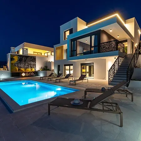 Beautiful Bonella *