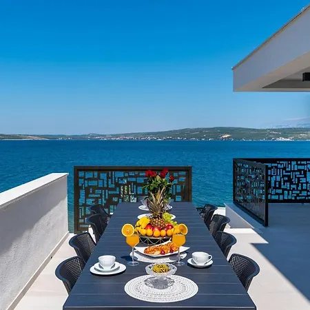 Beautiful Bonella Villa *