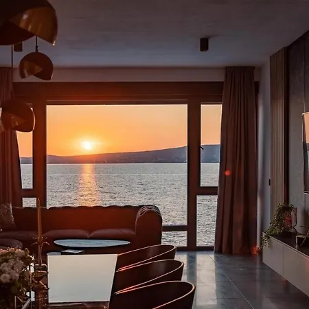 Beautiful Bonella Villa