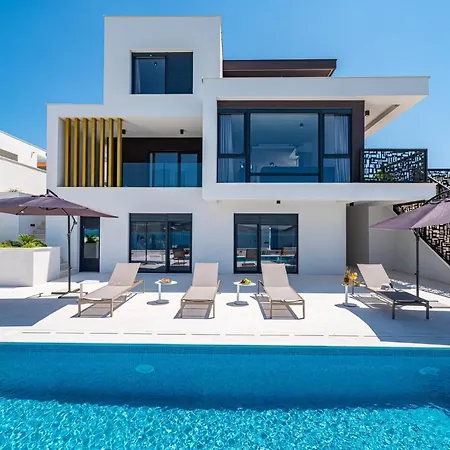 Beautiful Bonella Vila *
